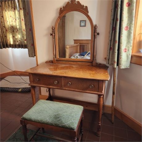 Vintage Vanity & Bench Seat - Downstairs