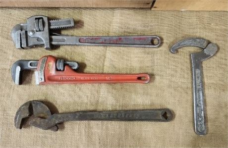 4-Pipe Wrenches