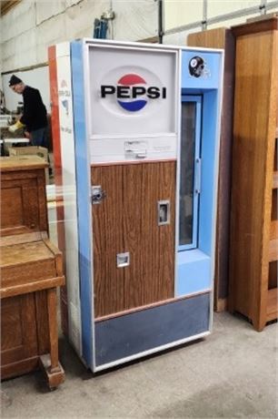 Vintage Pepsi Bottle Machine
