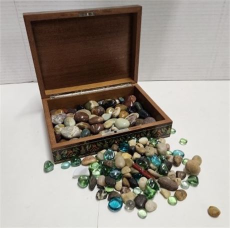 Assorted Polished Rock-Glass with Wood Case