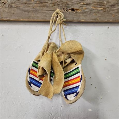 Handmade Native American Toddlers Moccasins