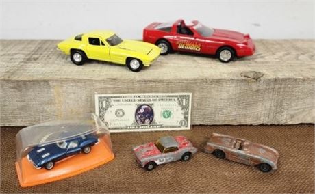 Assorted Corvette Car Collectibles (some vintage)