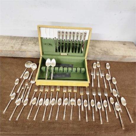 Community Silverplated Silverware Set & Wood Case