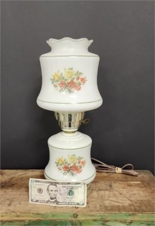 Cool Parlor/Bedroom Table Lamp