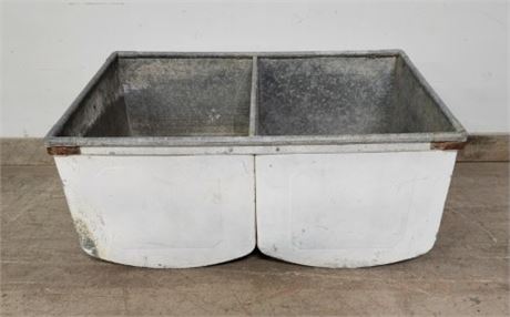 Vintage Double Sink - 33x20 (each sink measures: 16x19x14)