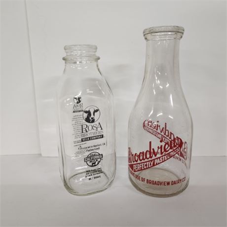 Tryans Online Auction & Auction Center - Vintage Glass Milk Containers