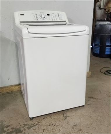 Nice Kenmore Washing Machine...27x27x44