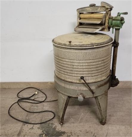 Vintage Plug-In Wringer Washer