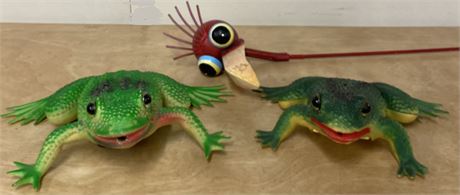 NOISE ACTIVATED FROGS w/ BIRD