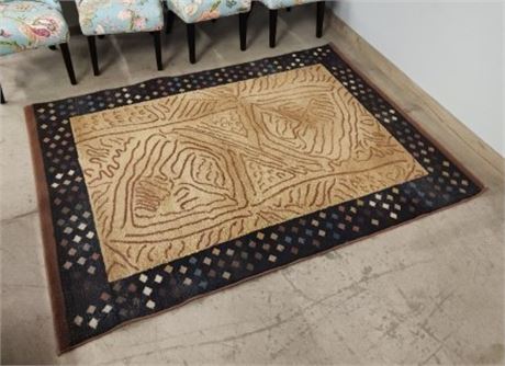 5'4" x 7'3" - Gold/Navy Area Rug