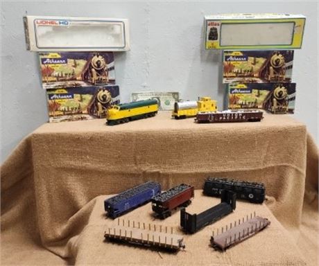 Vintage HO Engine/Caboose Trio/Coal & Stake Cars