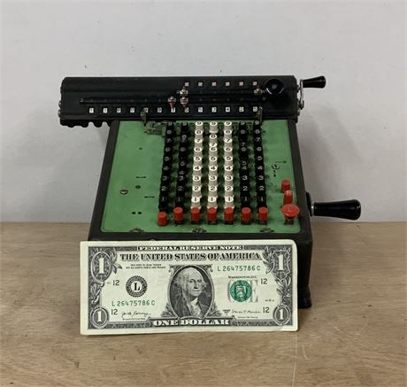 VINTAGE MONROE CALCULATING MACHINE