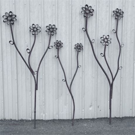 LARGE! Wrought Iron Lawn Ornament Trio - 6½ft ⬆️