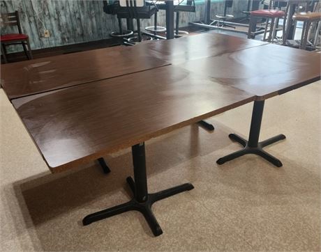 4 Table w/ Cast Iron Base - Table Top Measures: 47½ x 29½