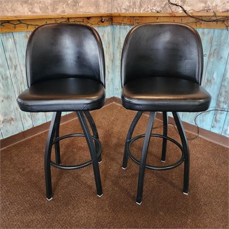 Black Swivel Bar Stool Pair - 31½" Seat Height