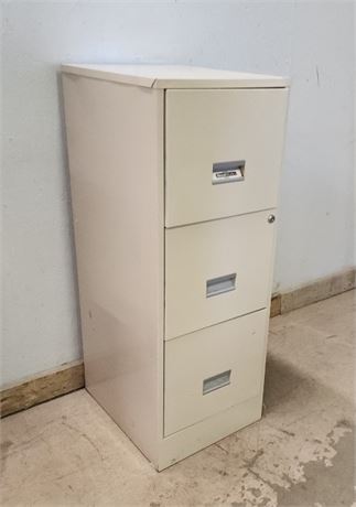 3 Drawer File Cabinet - 15x18x39