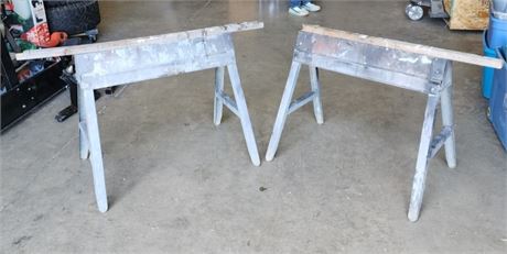 Collapsible Metal Sawhorse Pair