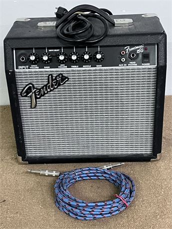 Fender Front Man 15G Amplifier w/ Cords - 14x8x14