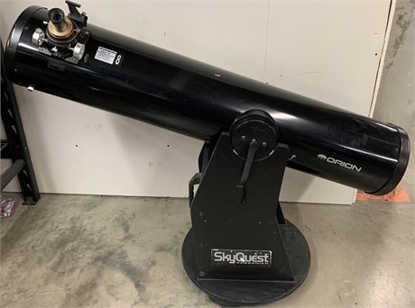 Orion SkyQuest XT8 Classic Dobsonian Telescope