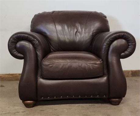 Natuzzi Lounging Chair - 42" width