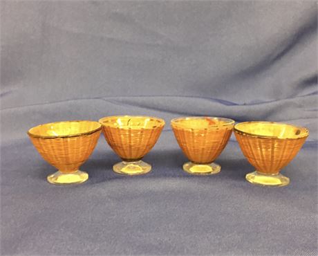 Vintage Sake cups   M 232