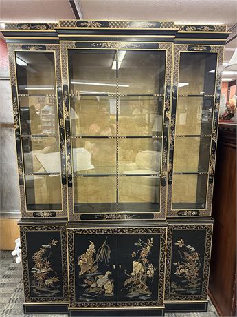 Asian China Cabinet