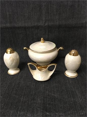 Eggshell Nautilus USA Table Set. T 93