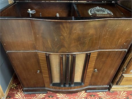 Antique Stereo