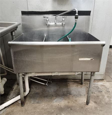 3 Tub Stainless Commercial Sink - 36x24x41 (F)