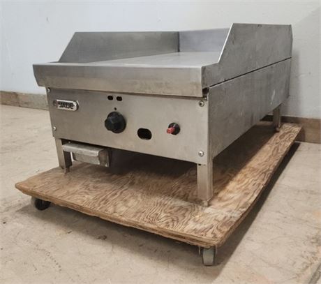 Jade Flat Top Natural Gas Griddle - 18x31x15 (T)