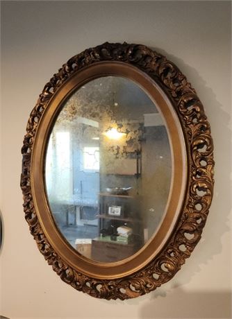 Vintage Framed Oval Mirror...23x26 (F)