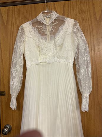 Vintage Wedding Dress