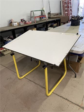 Adjustable Drafting Table 31x47