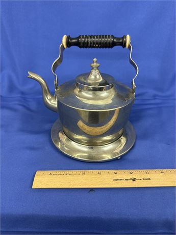 Stainless Tea Kettle with Trivet,