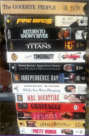 VHS Lot assortment includes Horse Whisperer, Pretty Woman, Love and Basketball