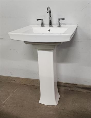 Nice Pedestal Sink...24x20x36
