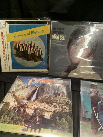 Records Showers of Blessing, Vikki Carr, Blackwood Brothers Quartet, Dino, The J