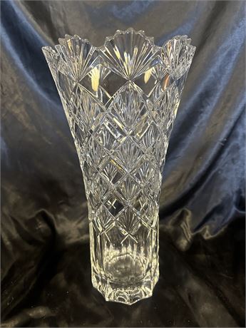 Leaded crystal vase