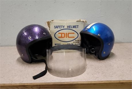 Classic Vintage Metal Flake Motorcycle Helmet Pair