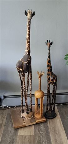 Hand Carved Wood Giraffe Statue Trio - 4'⬆️