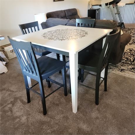 Nice Counter Top Height Table with Chairs...42x42x35