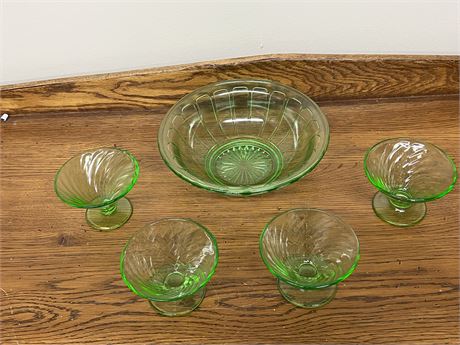 Green Depression Glass Bowl & Sherbet Glasses