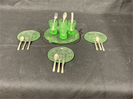 Set of Green Depression Glass Plates, Cups, and Cutlery