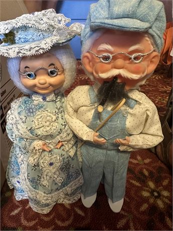Darling Grandma and Grandpa Figurines