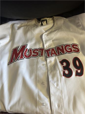 Billings Mustang Minor League Jersey #39