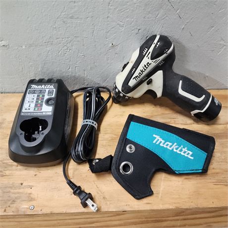 Makita Cordless Dill with Battery & Charger