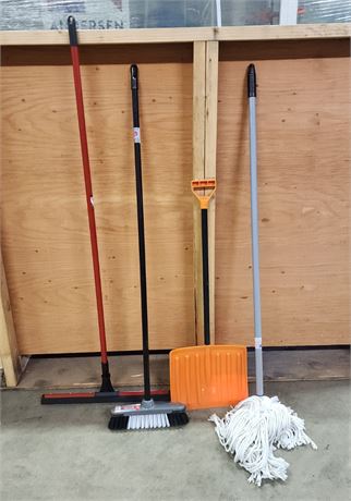 Squeegee/Mop/Shovel/Broom