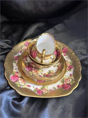 Royal Chelsea Golden Rose Tea Set