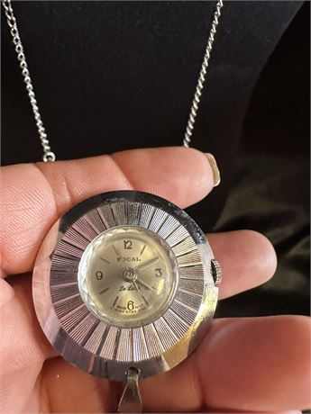 Focal Silver Necklace w/ Clock.