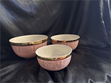 3 Pink Gold Rimmed Mixing Bowls